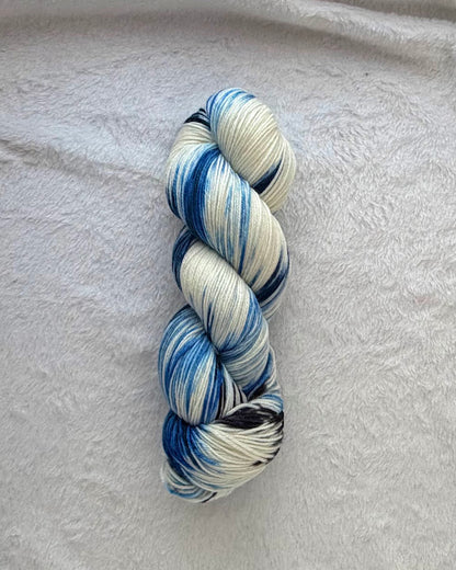 Azure Tit -- PREORDER